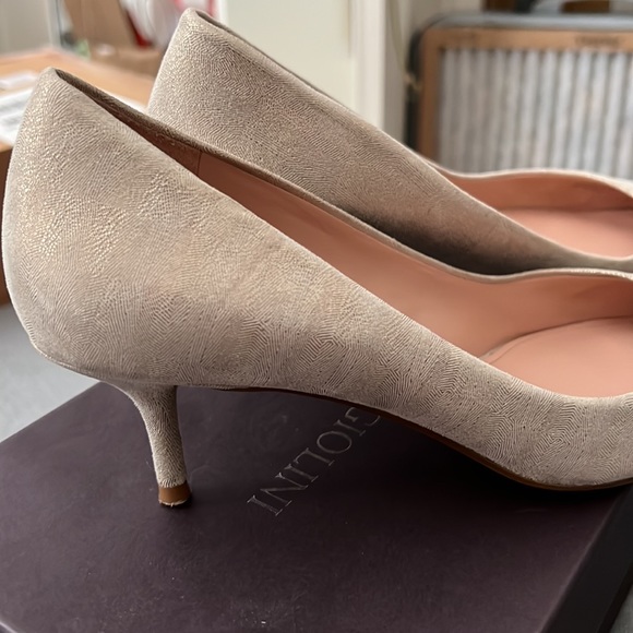 Enzo Angiolini Eagrasyn Shimmer Kitten Heels Pointy Toe Pumps Gold Trim Sz 7M - Picture 5 of 8